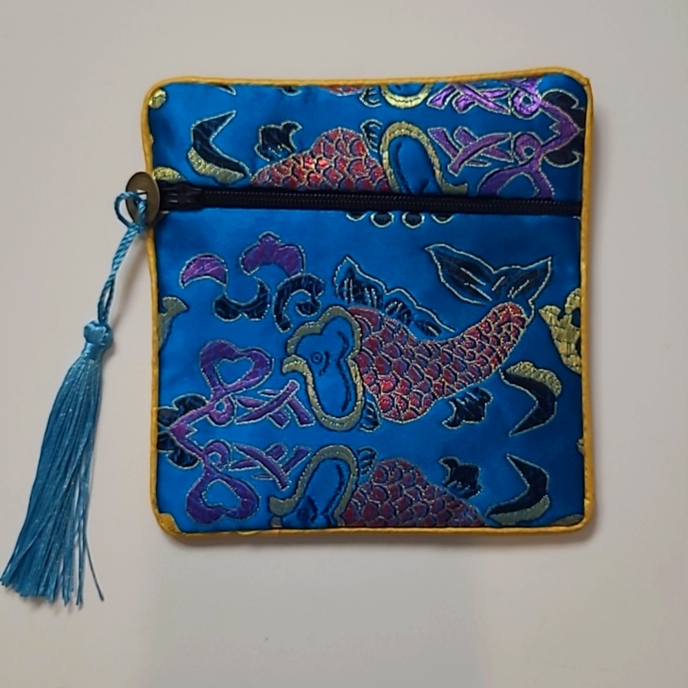Floral Embriodery Zipper Square Pouch 4 3/4" × 4 3/4"